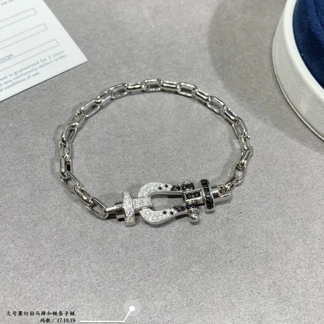 Silver Black Metal Pavé-Set White And Stones Bracelet 6
