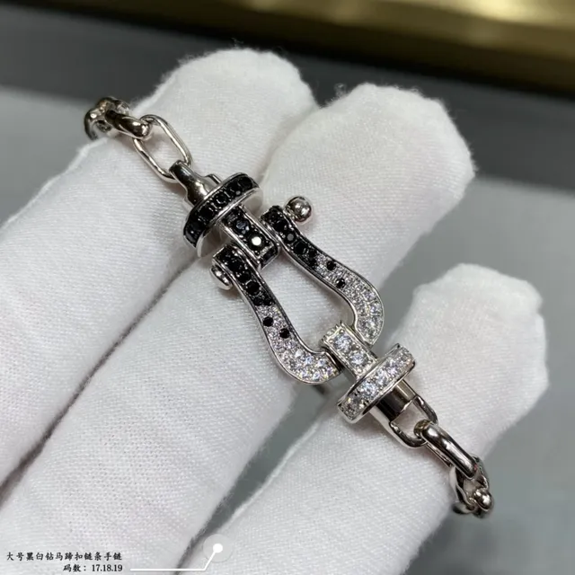 Silver Black Metal Pavé-Set White And Stones Bracelet 9