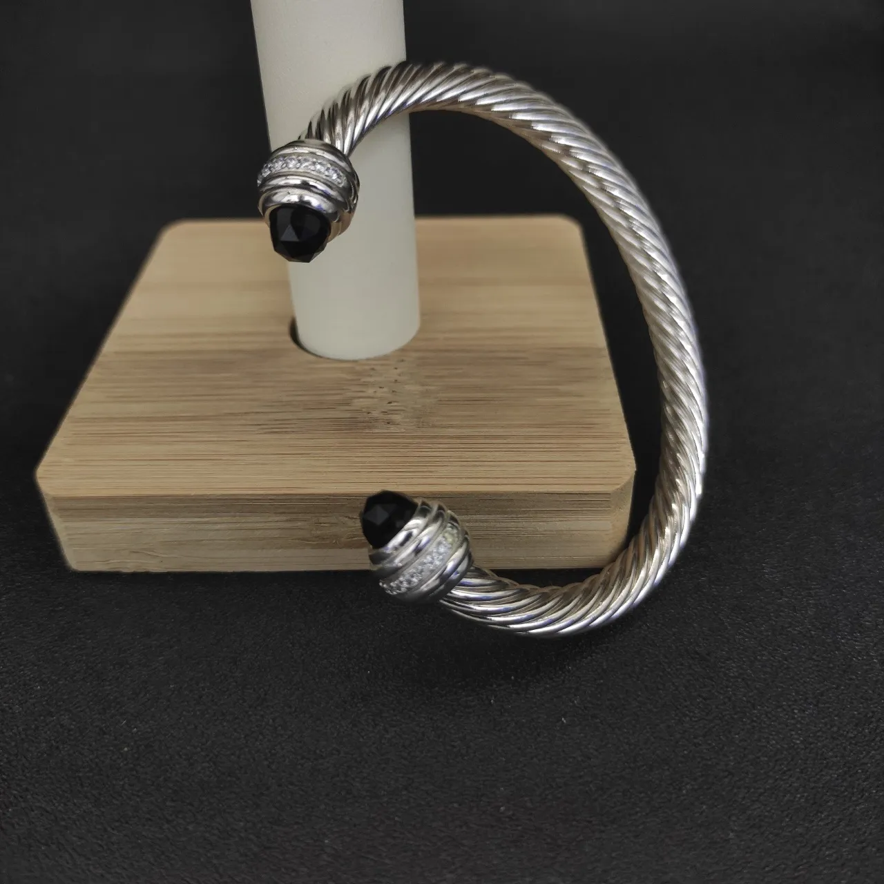 Silver Black Twisted Cable Faceted Stone Terminals Bracelet 7