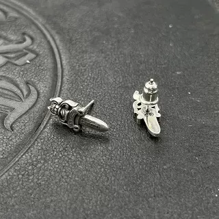 Silver Dagger-Style Asymmetrical Stud Earrings