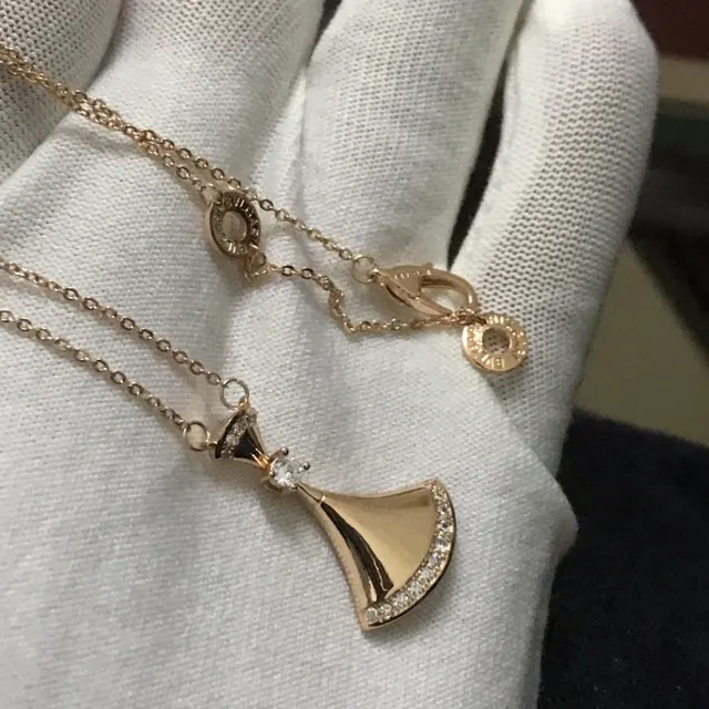 Silver Gold Fan-Shaped Pendant Pavé Stone Trim Necklace 3