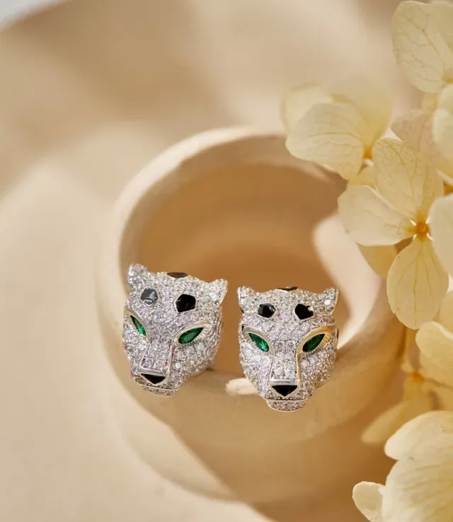Silver Green Pavé-Set Animal Head Motif Earrings 2