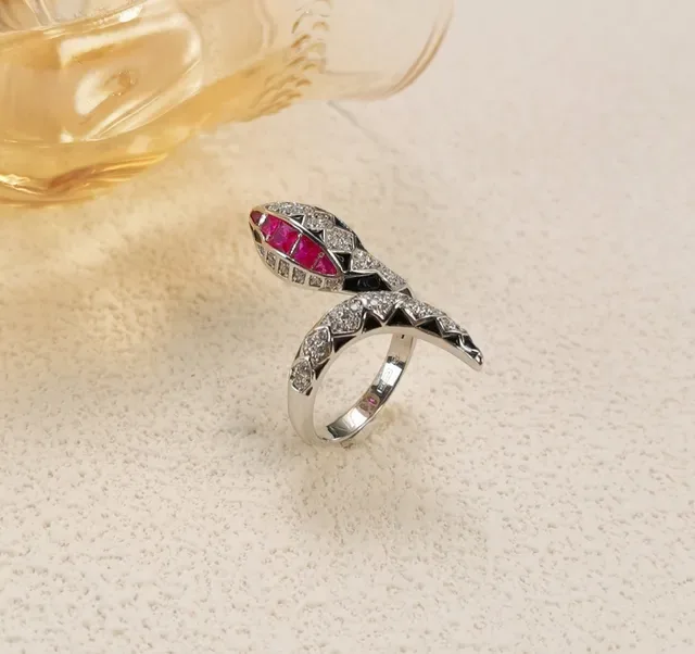 Silver Green Snake-Inspired Coiled Silhouette Pavé-Set Clear Stones Ring 2
