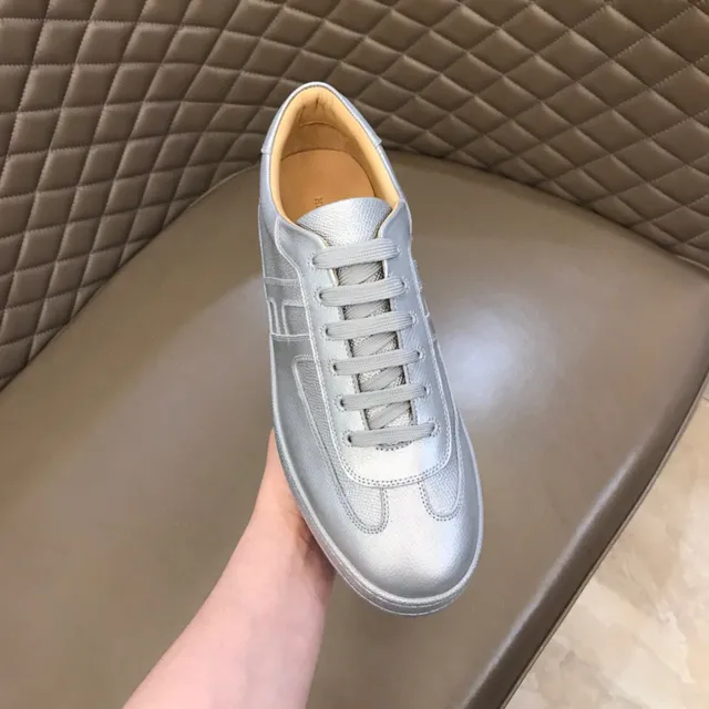 Silver Red Metallic Textured Upper Contrasting Orange Outsole Lifestyle Sneakers 3
