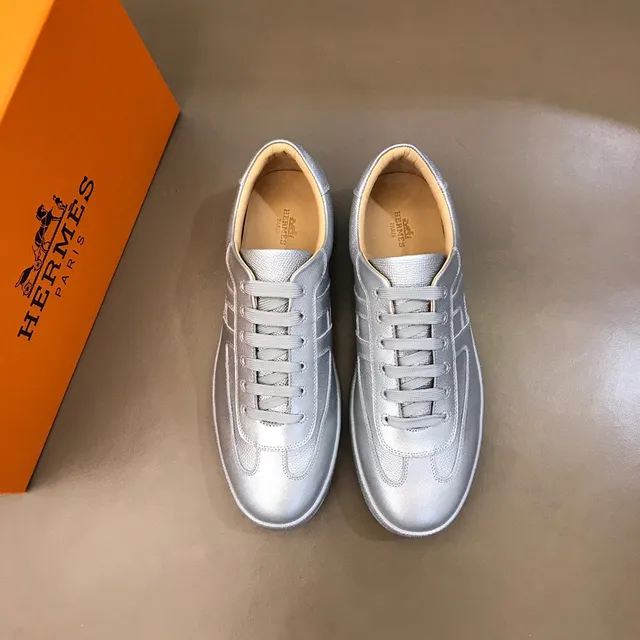 Silver Red Metallic Textured Upper Contrasting Orange Outsole Lifestyle Sneakers 9