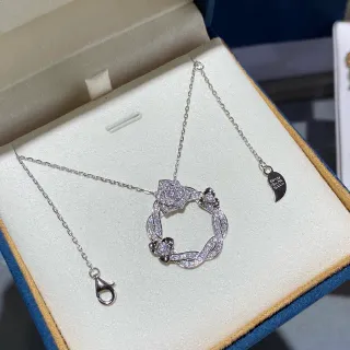 银色花卉镶钻吊坠项链