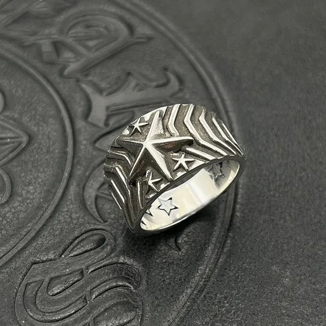Silver-Toned Geometric Star Relief Wide Band Ring 2