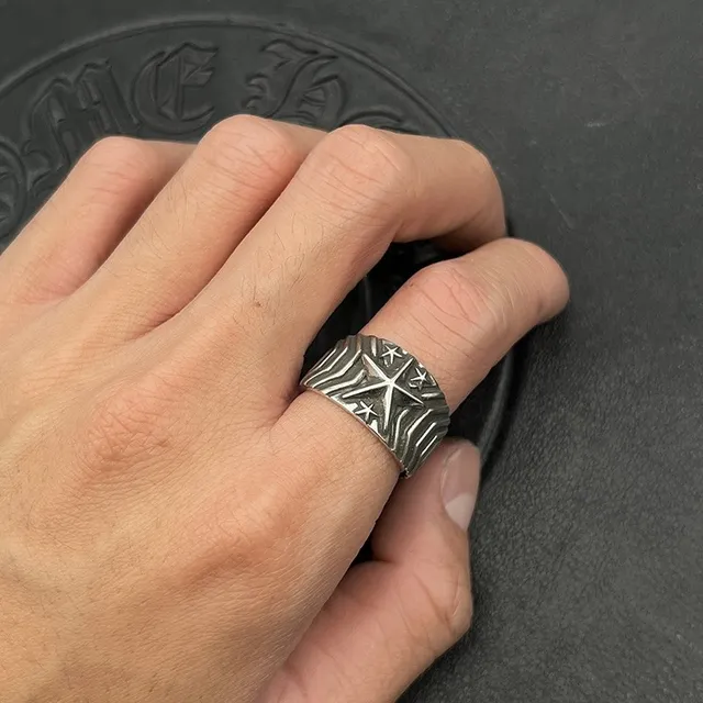 Silver-Toned Geometric Star Relief Wide Band Ring 3