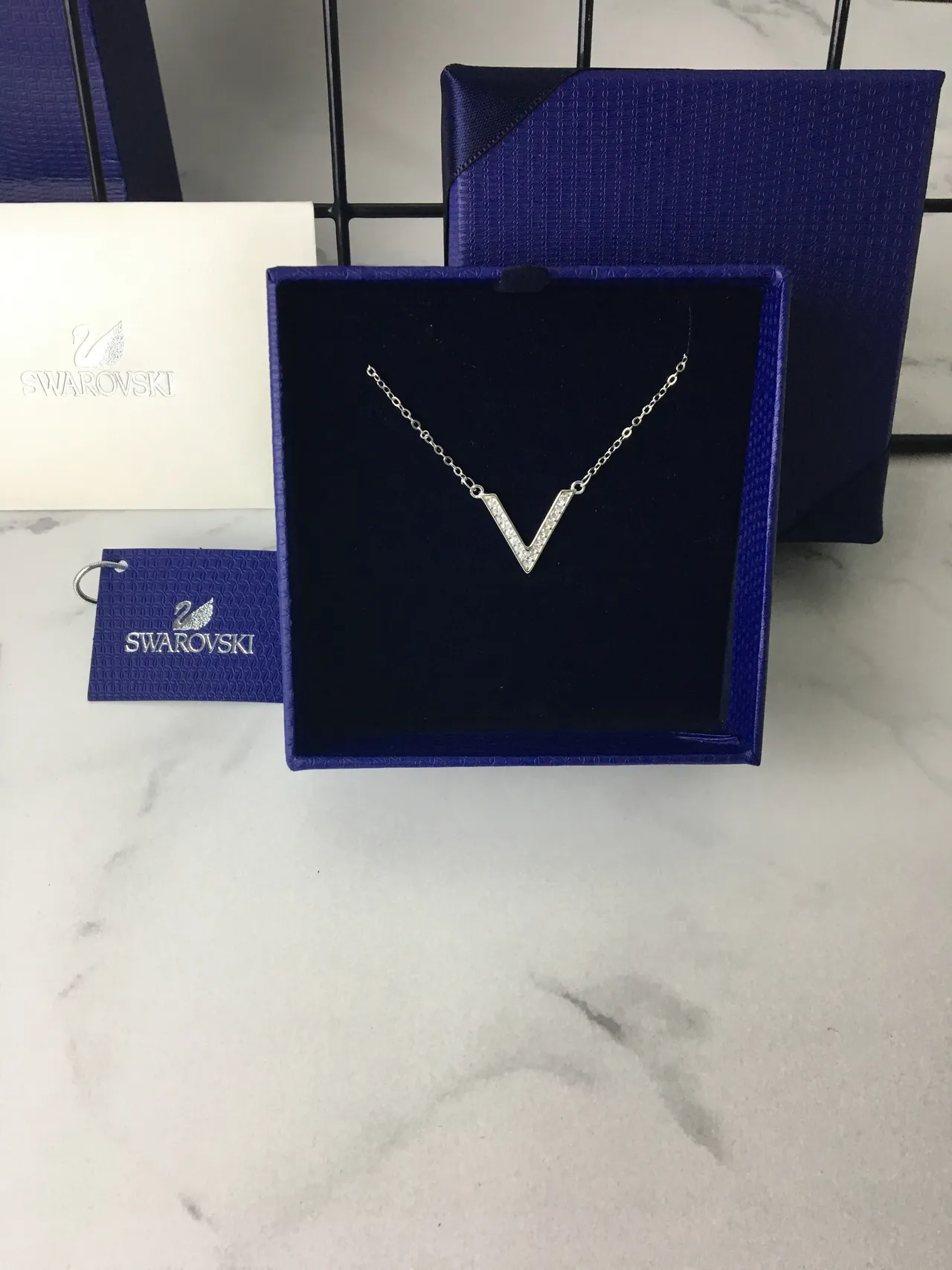 Silver-Toned V-Shaped Pavé Stone Pendant Necklace 3