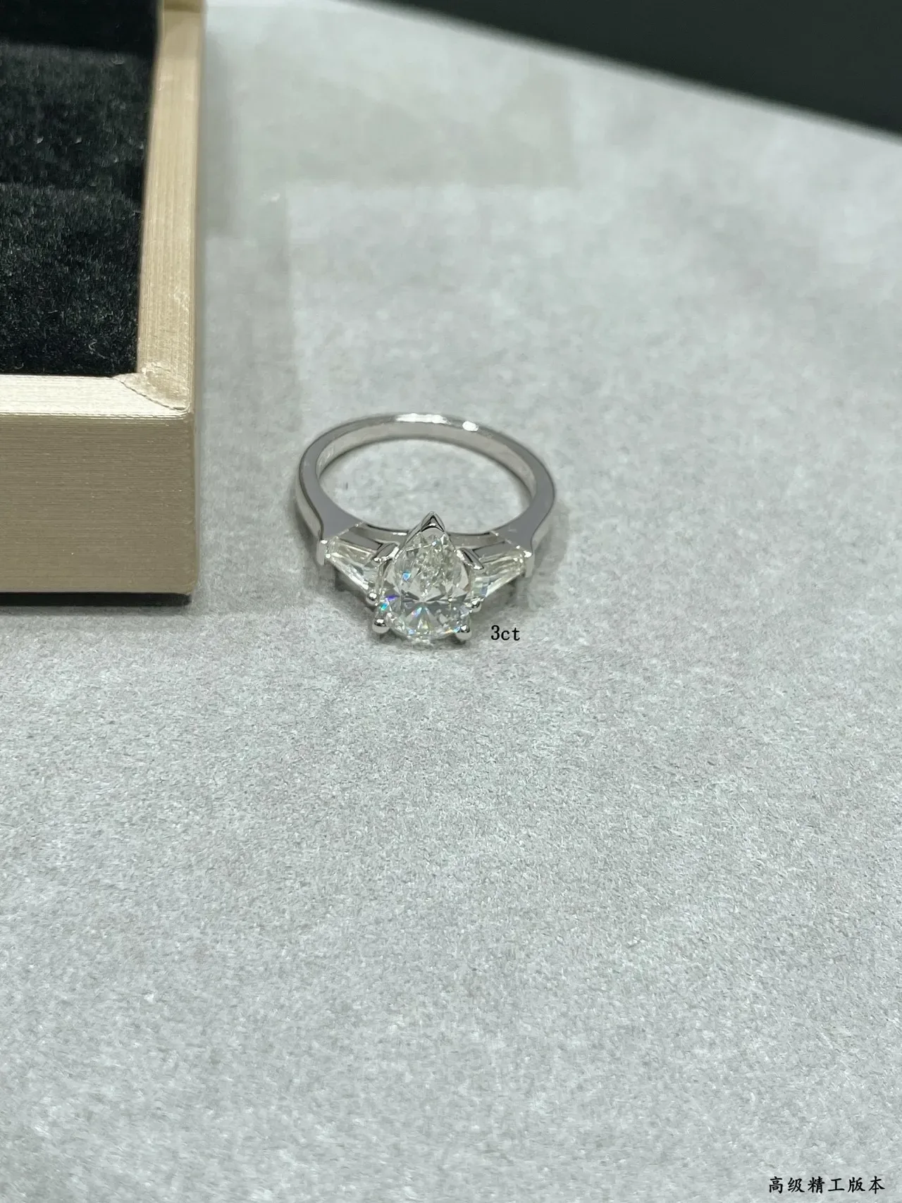 Silver Transparent Pear-Cut Center Stone Tapered Baguette Side Stones Ring 4