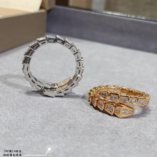 Snake-Inspired Segmented Pavé-Set Rings 3