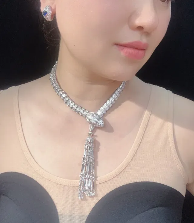 Snake-Link Gem-Set Tassel Pendant Necklace 2