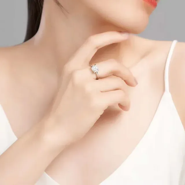 Solitaire Four-Prong Round Brilliant-Cut Stone Ring 5