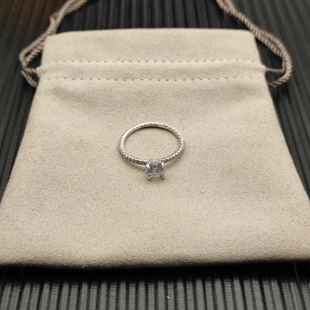 Twisted Rope Shanked Pavé Half-Band Solitaire Ring 7