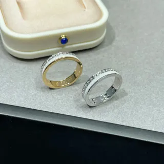 Two-Tone Ceramic Inlay Pavé Stone Rings