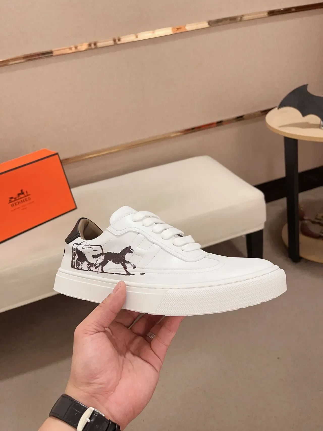 White Black Leather Low-Top Hand-Drawn Side Graphic Sneakers 4