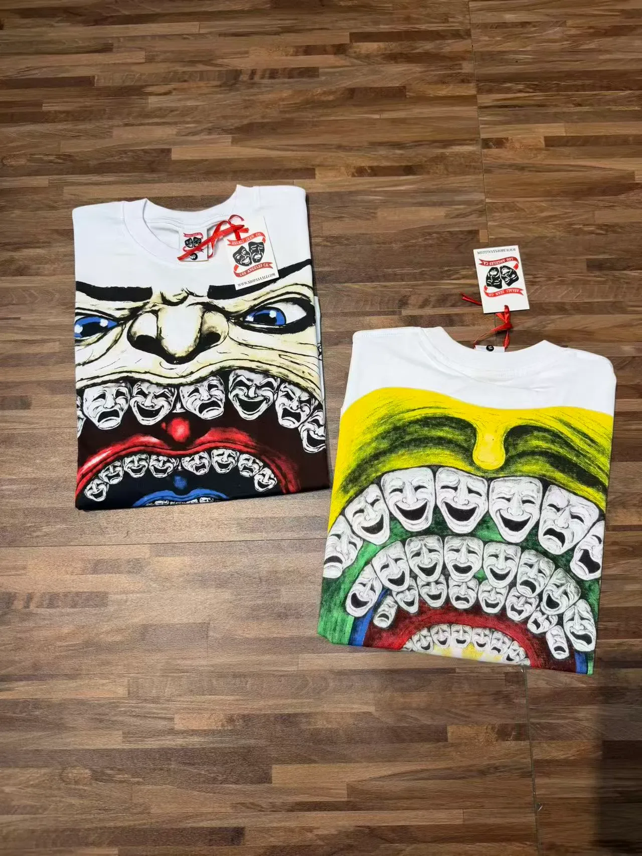 White Graphic Print Oversized Mouth Motif T-Shirt 4