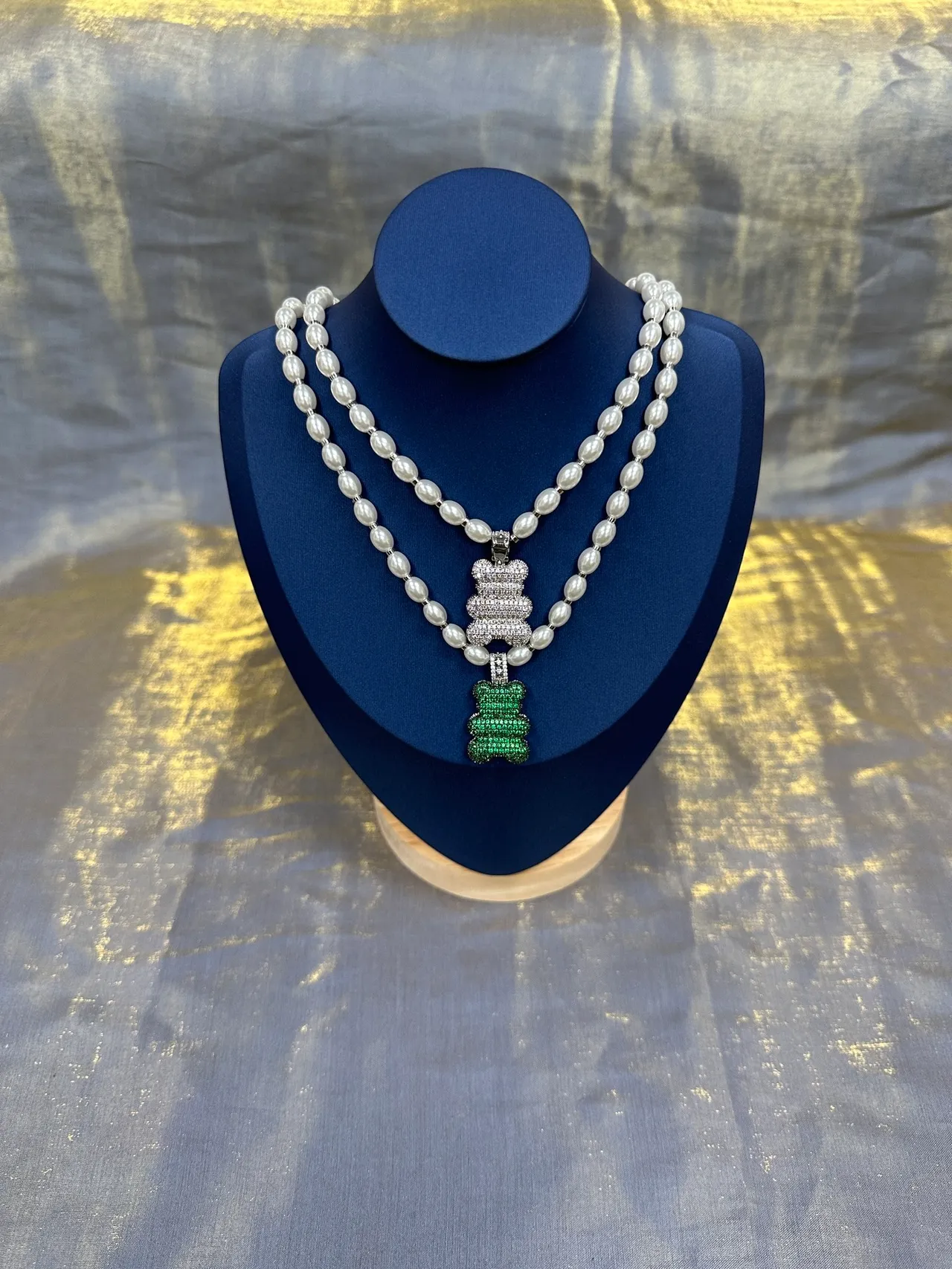 White Green Pearl Strand Pavé-Set Gummy Bear Pendant Necklace 9