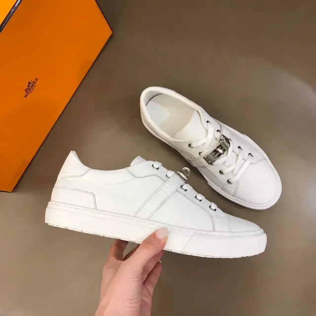 White Low-Top Smooth Leather Upper Sneakers 6