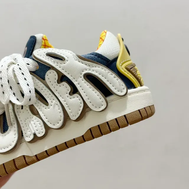 White Navy Low-Top Decorative Script Overlay Sneakers 18