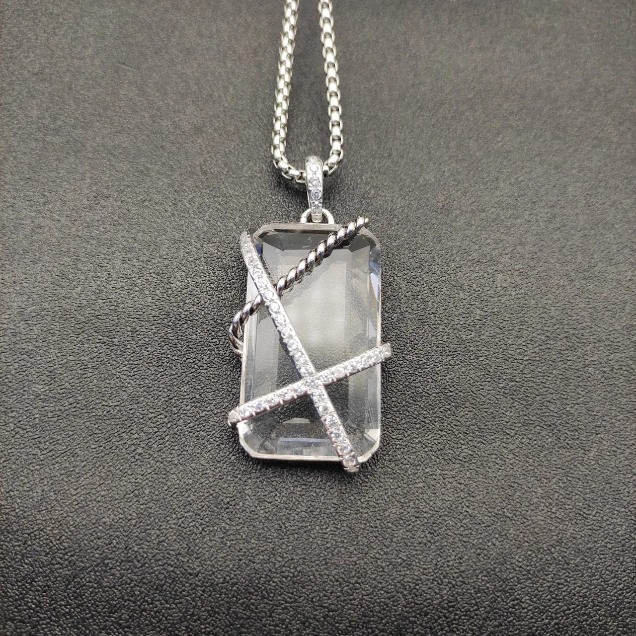 White Silver Rectangular Faceted Stone Twisted Rope Motif Bands Necklace 3