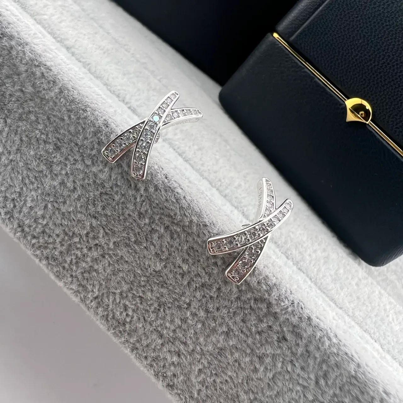 X-Shaped Pavé-Set Geometric Stud Earrings 2