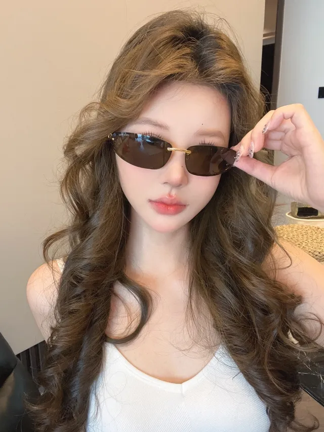 Gentle Monster Narrow Rectangular Gradient Brown Sunglasses 9