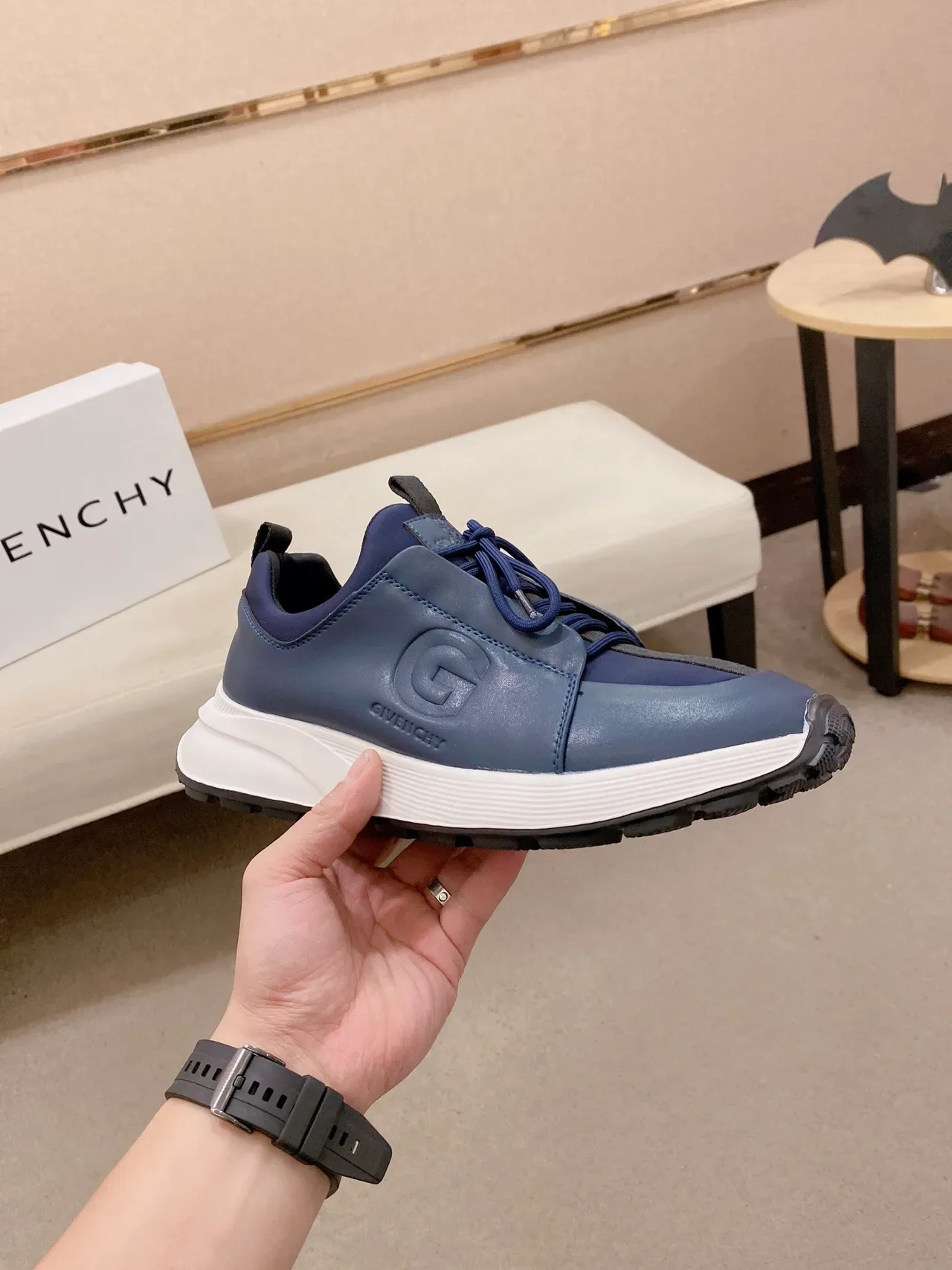 Givenchy City Sport sneakers lifestyle en cuir bleu marine 4