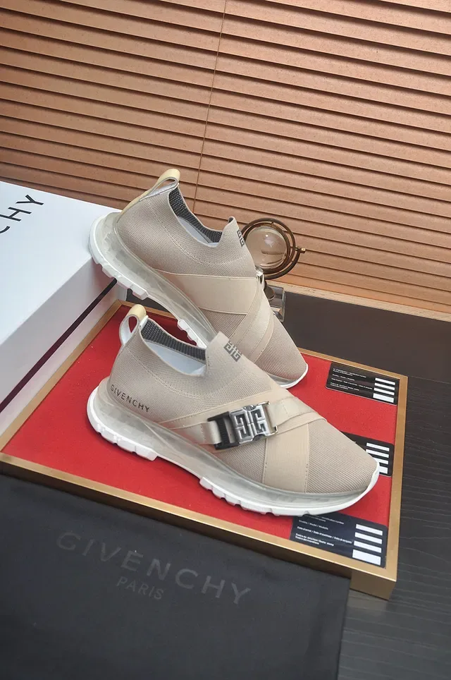 Givenchy Spectre Beige Knit Strap-Buckle Lifestyle Sneakers 6