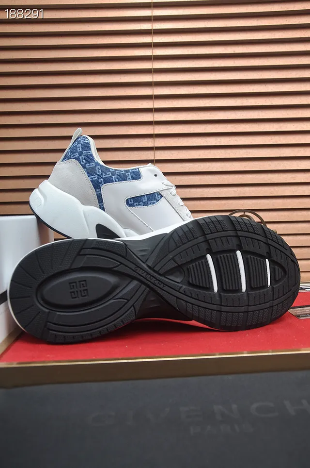 Givenchy Spectre Monogram Chunky Sneakers 2