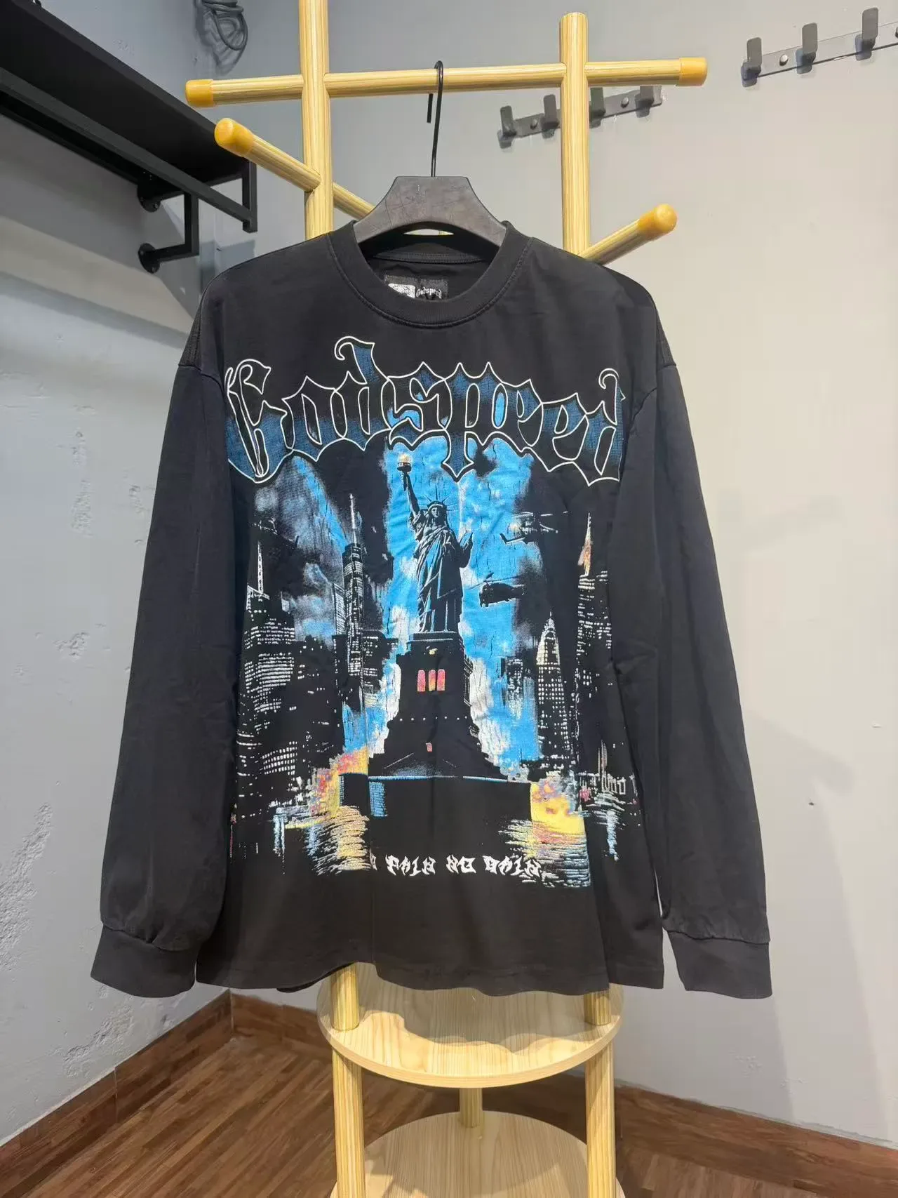 Godspeed Out of Many One Graphic Long-Sleeve T-Shirt 6