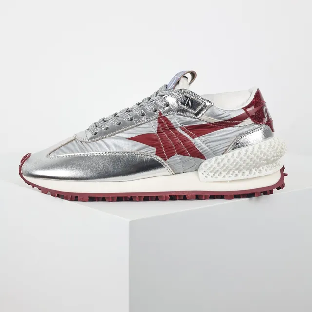 Golden Goose Super-Star Chaussures lifestyle argent métallique et rouge 9
