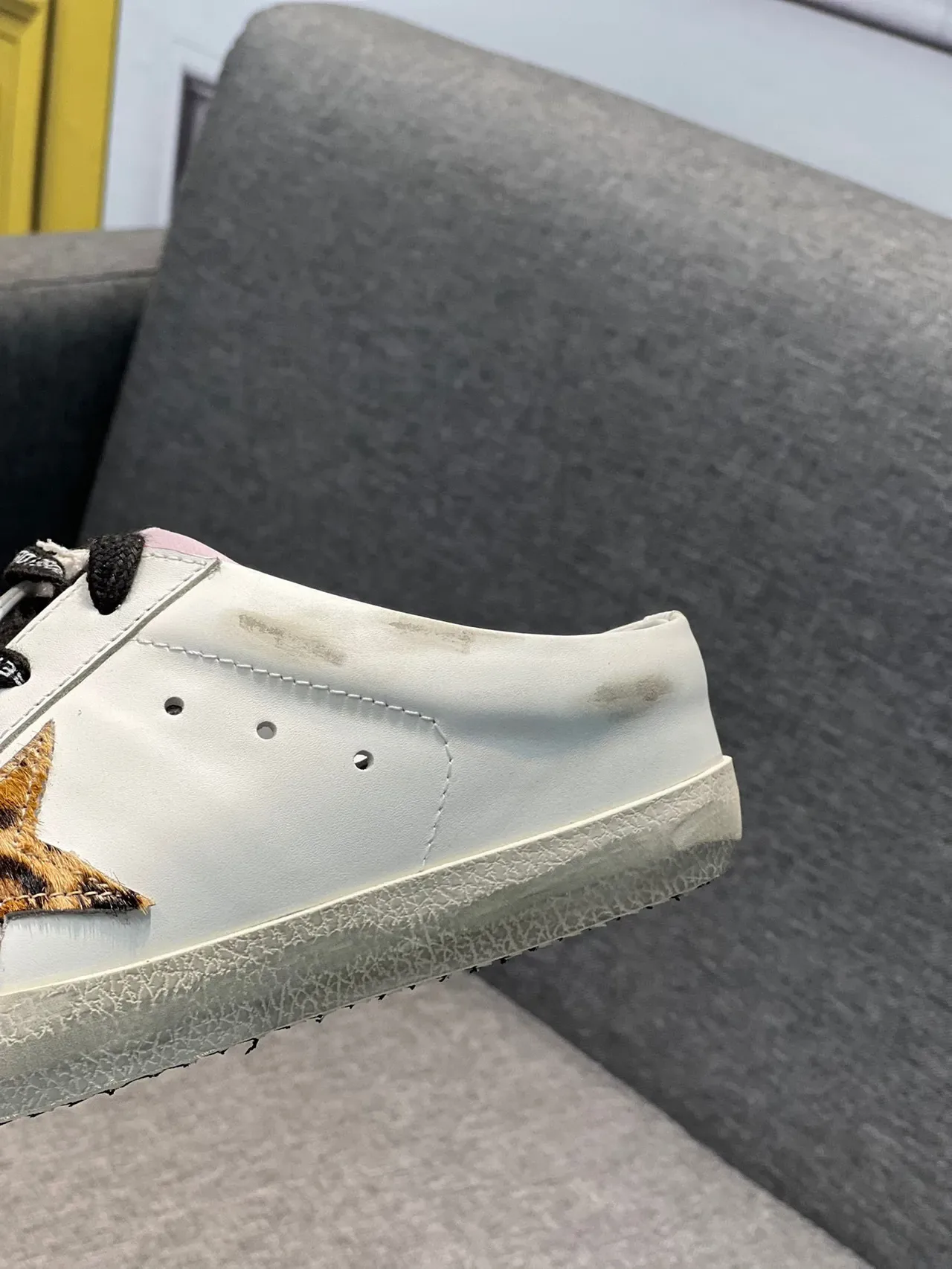 Golden Goose Super-Star Mule Chaussures Lifestyle Blanches Léopard Star 8