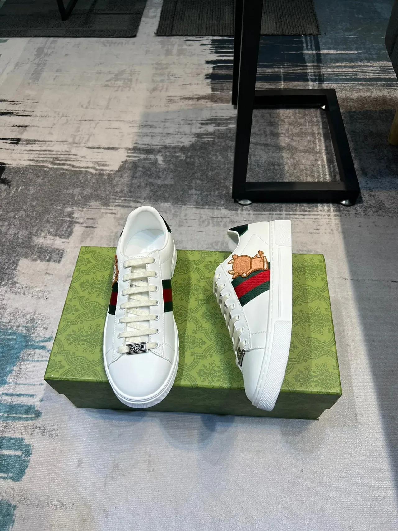 Gucci Ace White Green Red Web Stripe Embroidered Bear Lifestyle Sneaker 4