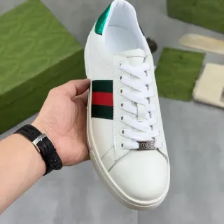 Gucci Ace حذاء سنيكرز أبيض أخضر أحمر Web Stripe Lifestyle