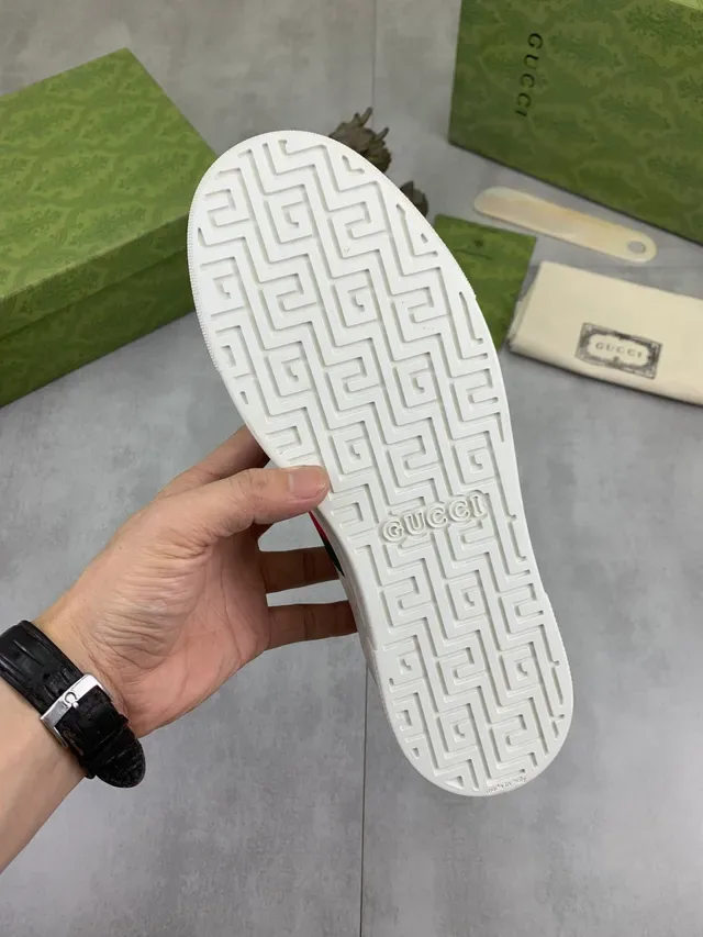 Gucci Ace Sneakers Lifestyle Blanc Vert Rouge Web Stripe 2