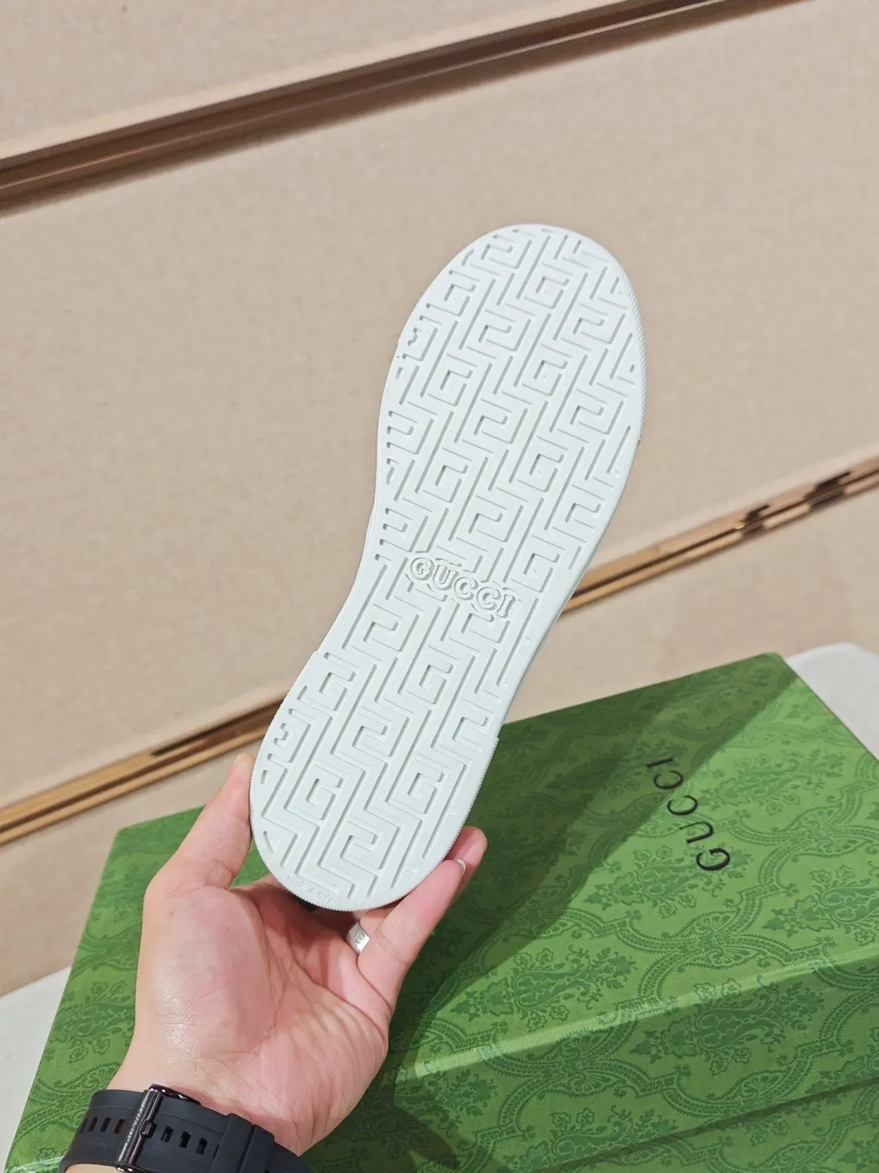 Gucci Ace White Green Red Web Stripe Lifestyle Sneakers 2