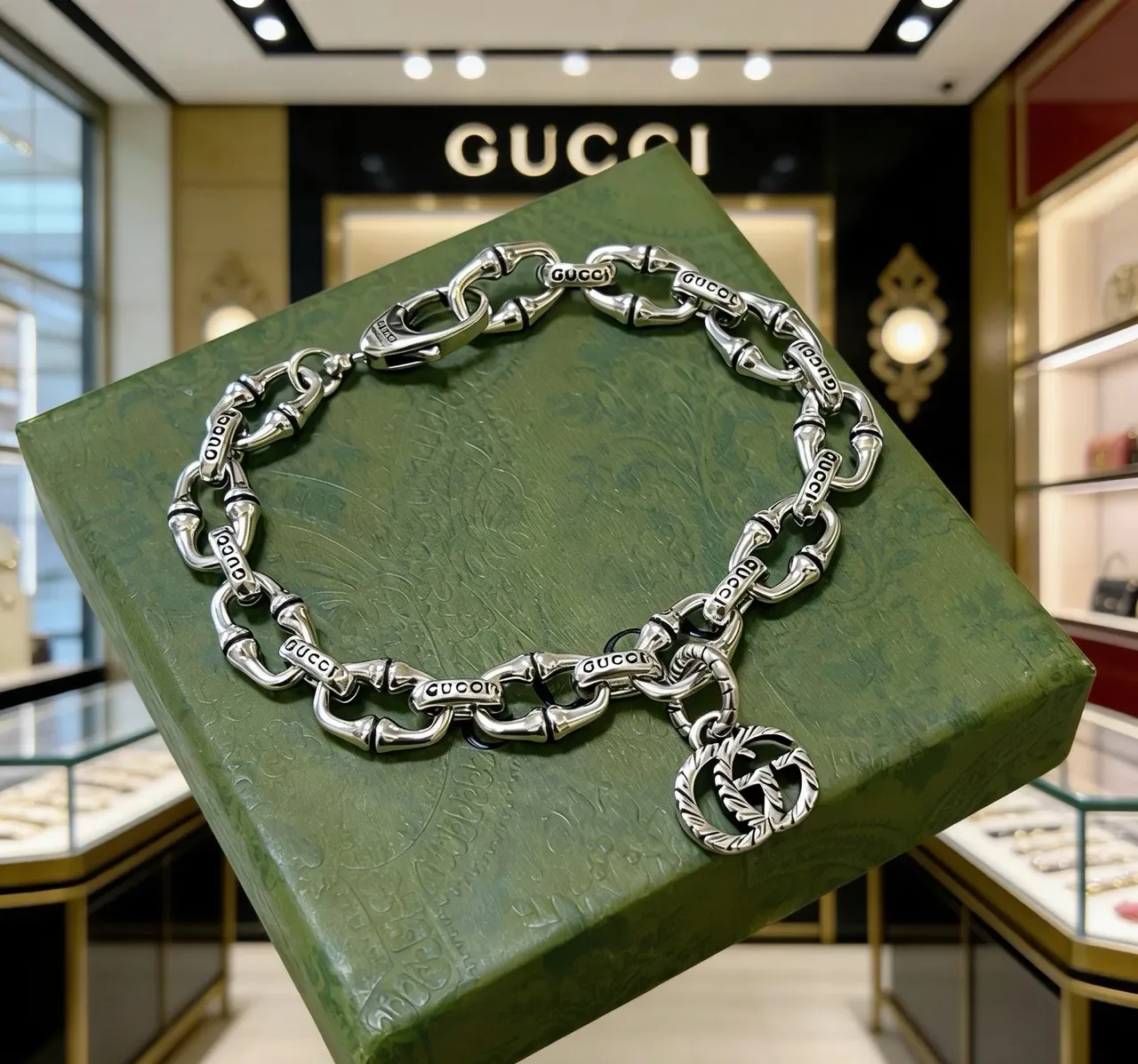 Gucci Bamboo Chain Interlocking G Charm Silver-Tone Bracelet 4