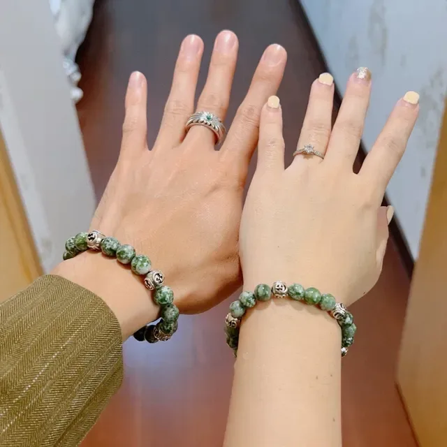 Gucci Beaded Green Speckled Stone and Silver Interlocking G Charms Bracelets 9