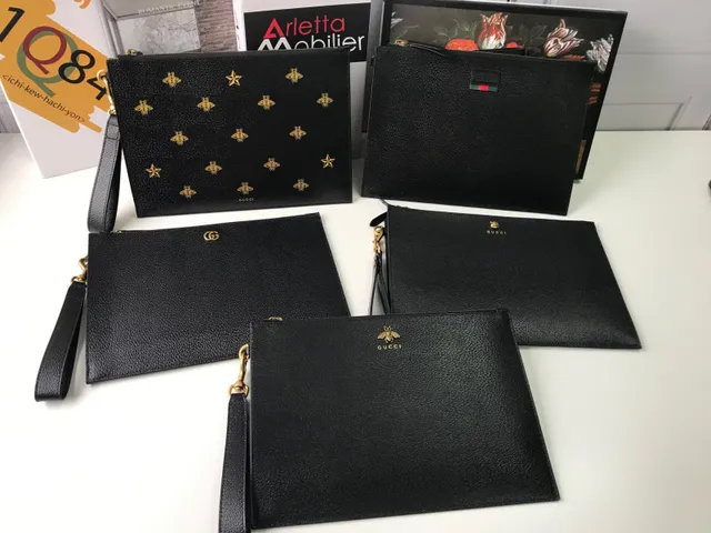 Gucci Bee and Star Motif Black Leather Wristlet 10