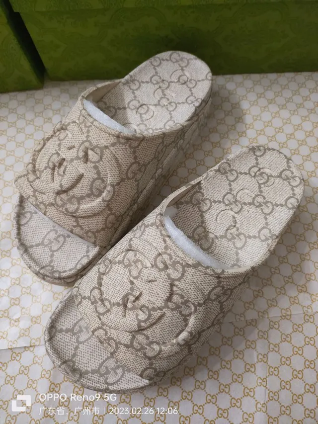 Gucci Beige Brown GG Monogram Canvas Embroidered Logo Detail Slippers 7