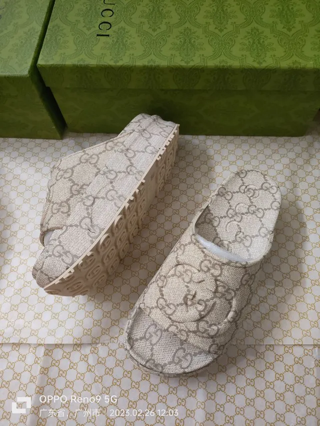Gucci Beige Brown GG Monogram Canvas Embroidered Logo Detail Slippers 8