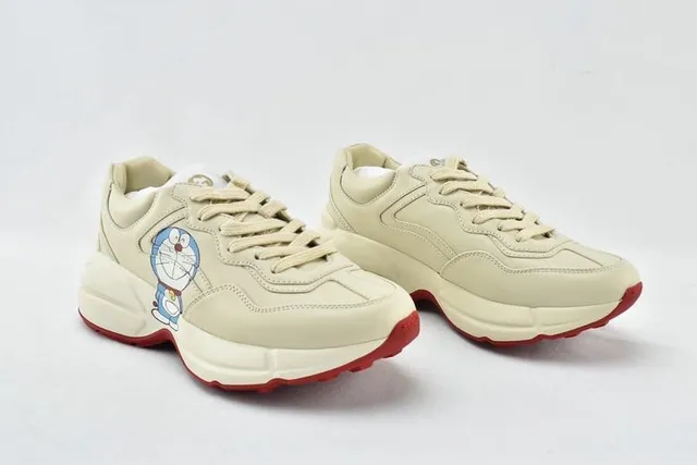 Gucci Beige Red Sole Leather Upper Chunky Sneakers 12