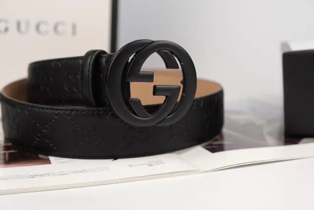 Gucci Black Beige Matte Interlocking G Buckle Embossed GG Monogram Leather Belt 3