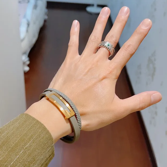 Gucci Braided Gray Leather and Gold-Tone Bracelet 8