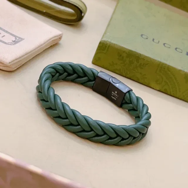 Gucci Braided Green Leather Magnetic Clasp Bracelet 2