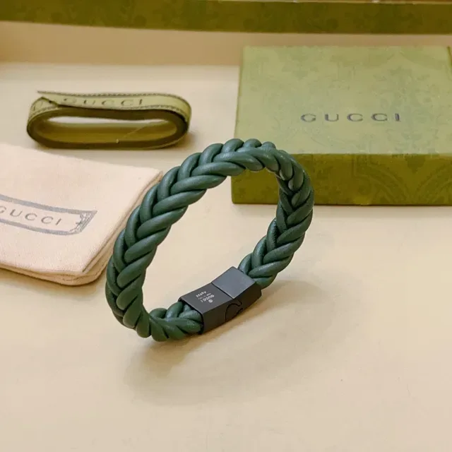 Gucci Braided Green Leather Magnetic Clasp Bracelet 4