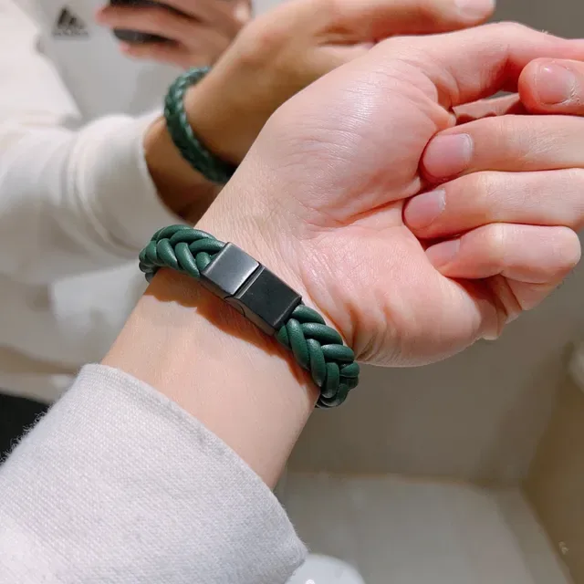 Gucci Braided Green Leather Magnetic Clasp Bracelet 5