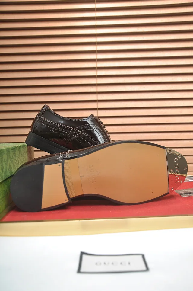 Gucci Marrón Cuero Patentado Cap-Toe Wingtip Brogues 3