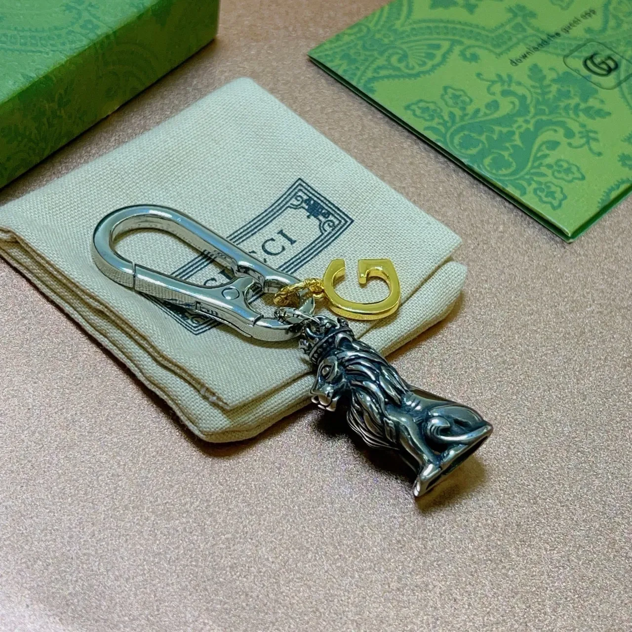 Gucci Crowned Lion Chaveiro Prata Dourado Charm Pulseira G Logo 5